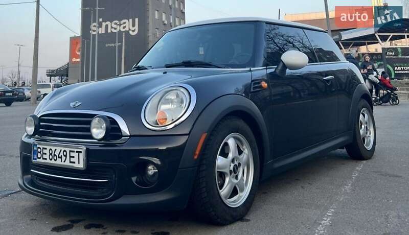 Хэтчбек MINI Hatch 2013 в Николаеве