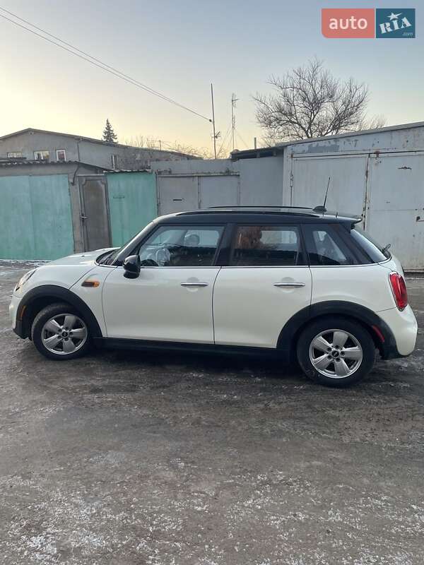Хэтчбек MINI Hatch 2015 в Одессе