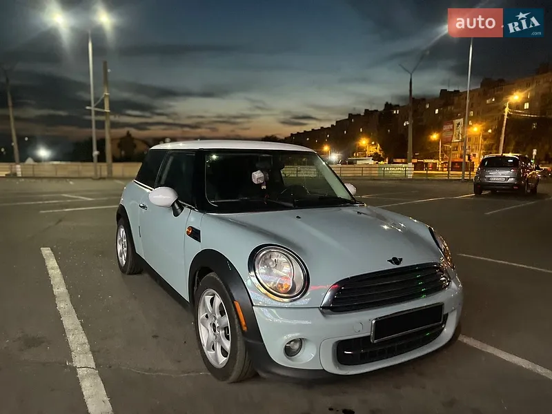 MINI Hatch 2012