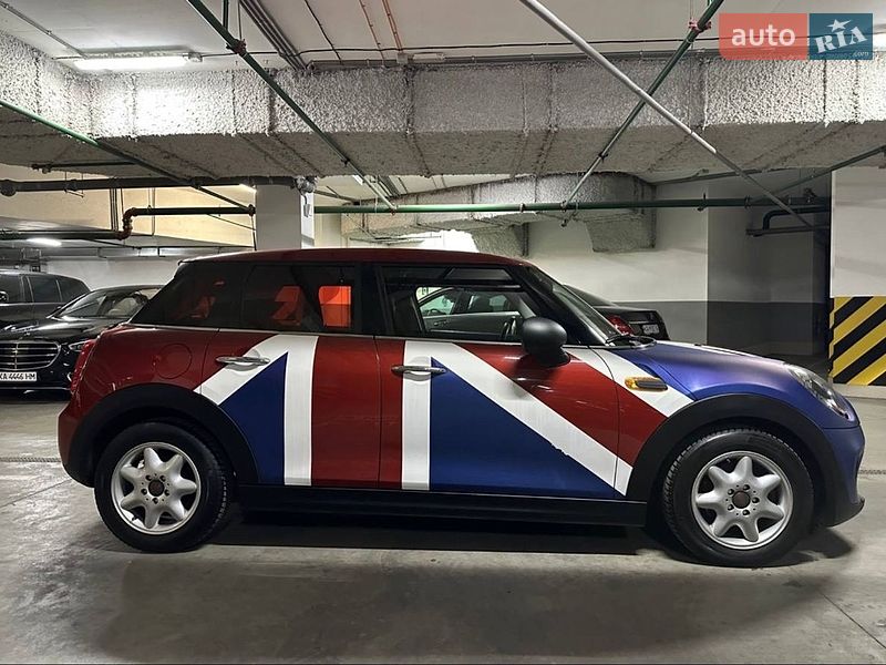 Хетчбек MINI Hatch 2016 в Києві