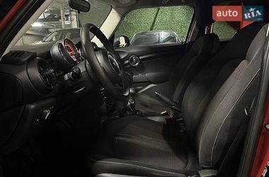 Хетчбек MINI Hatch 2016 в Києві