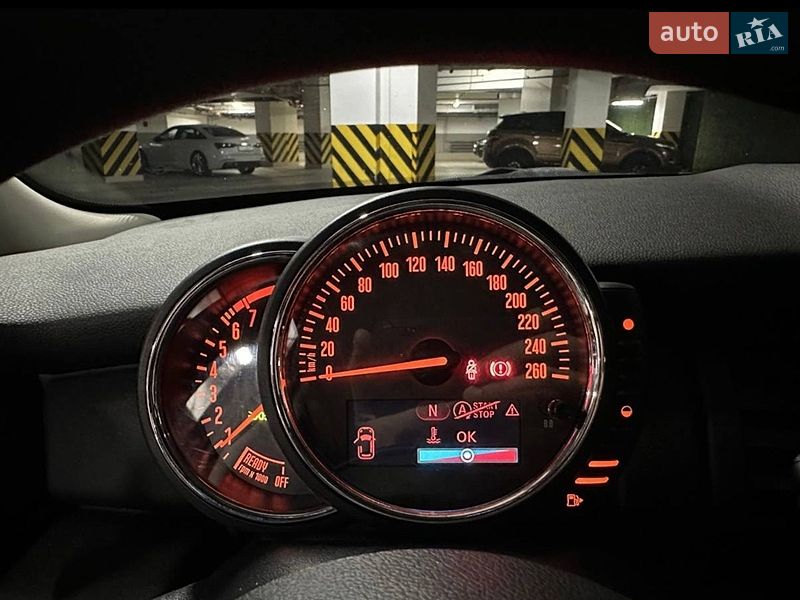 Хетчбек MINI Hatch 2016 в Києві