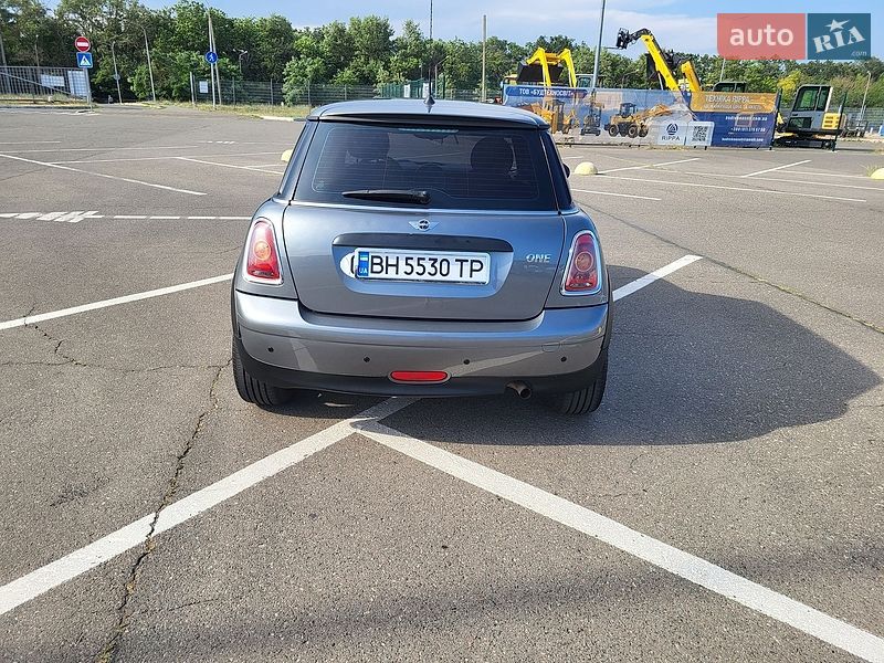 Хэтчбек MINI Hatch 2010 в Одессе