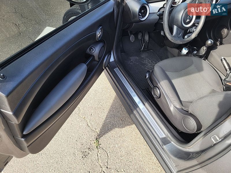Хэтчбек MINI Hatch 2010 в Одессе