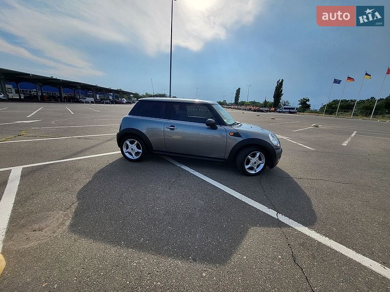Хэтчбек MINI Hatch 2010 в Одессе