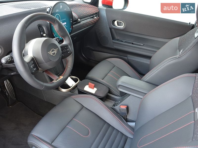 Хетчбек MINI Hatch 2025 в Києві