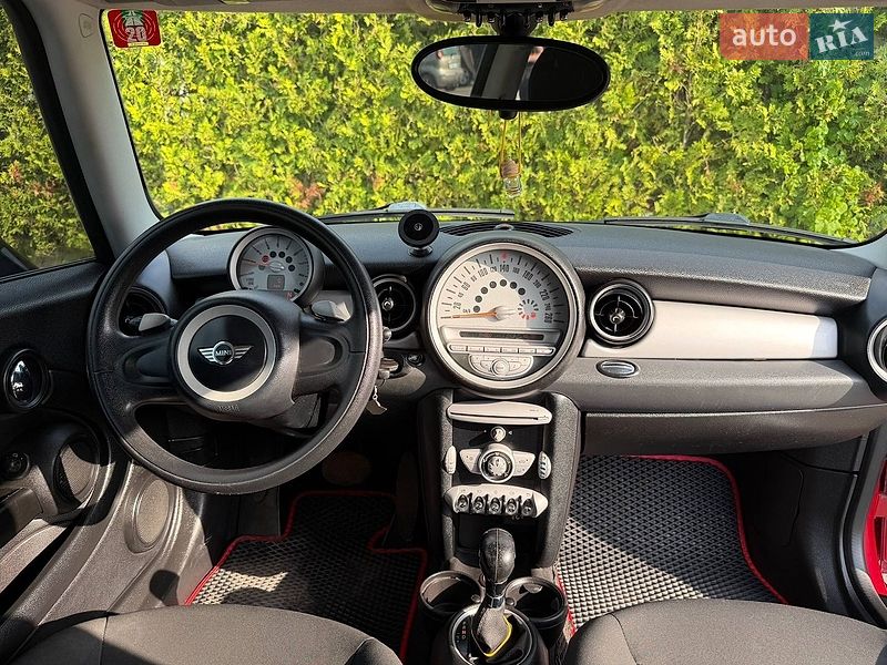 Хэтчбек MINI Hatch 2009 в Стрые