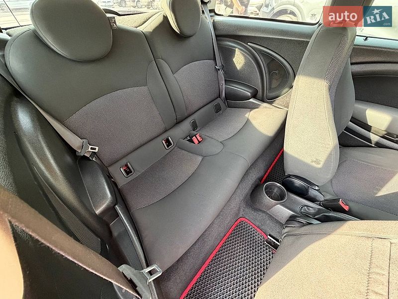 Хэтчбек MINI Hatch 2009 в Стрые