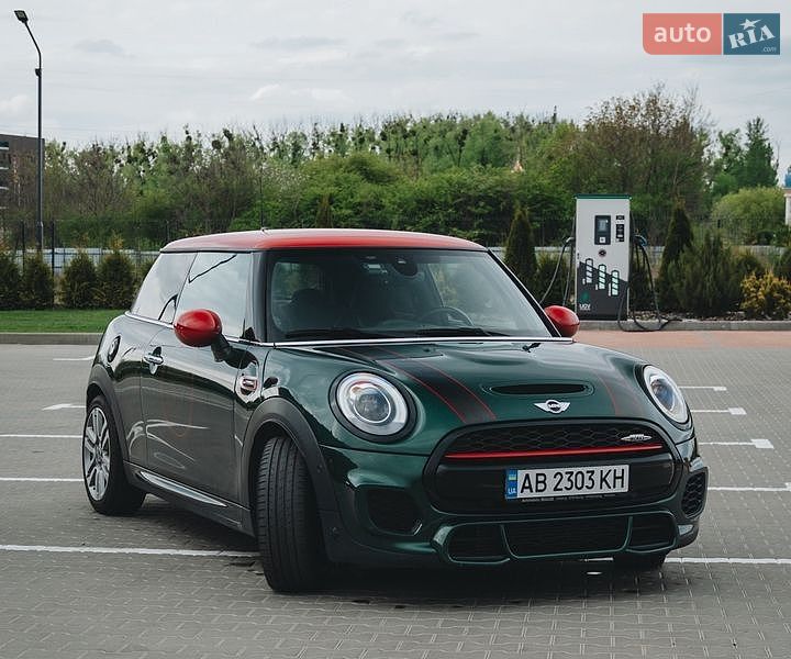 Хэтчбек MINI Hatch 2017 в Виннице фото Хэтчбек MINI Hatch 2017 в Виннице
