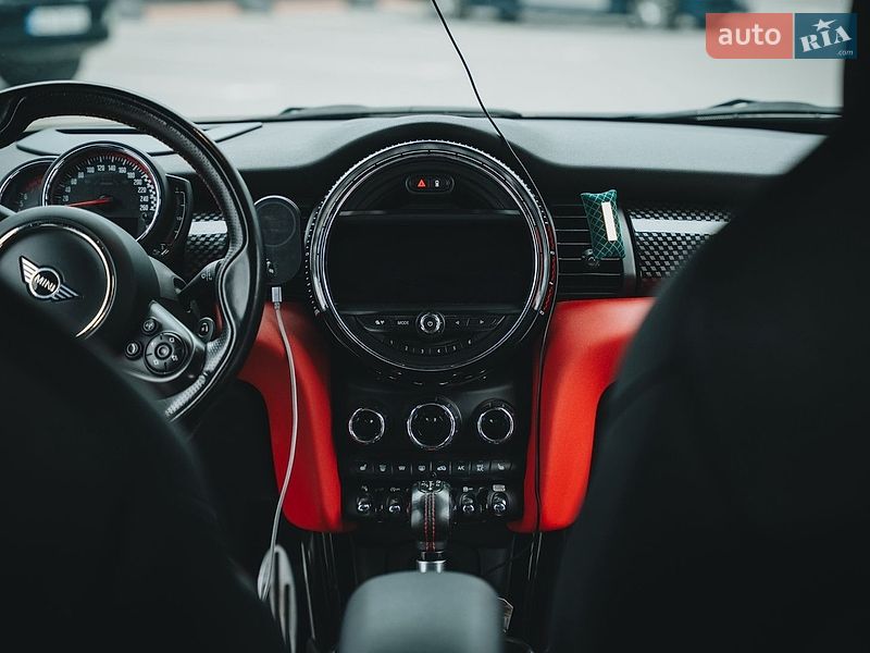 Хэтчбек MINI Hatch 2017 в Виннице фото 20 Хэтчбек MINI Hatch 2017 в Виннице