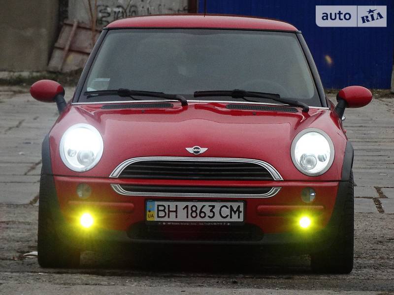 Mini One 2004 года