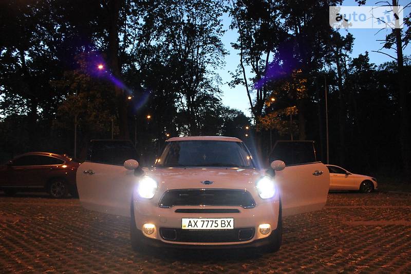 Mini Paceman 2013 года