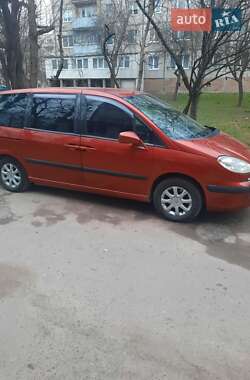 Характеристики Peugeot 807 Минивэн
