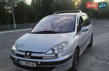 Характеристики Peugeot 807 Мінівен