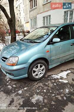 Характеристики Nissan Almera Tino Минивэн