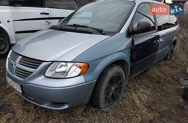 Характеристики Dodge Caravan Мінівен