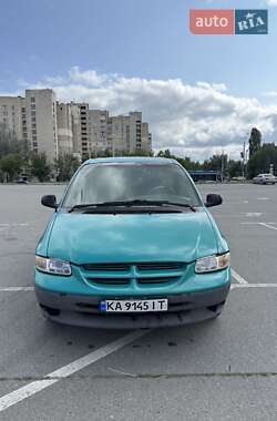 Характеристики Dodge Caravan Мінівен