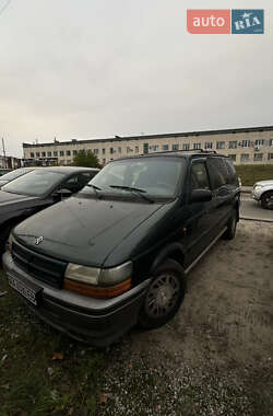 Характеристики Dodge Caravan Мінівен