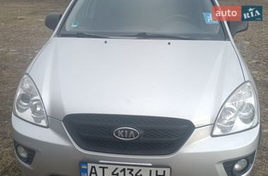 Характеристики Kia Carens Минивэн