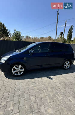 Характеристики Toyota Corolla Verso Мінівен