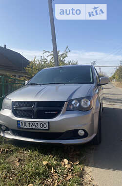 Ціни Dodge Grand Caravan Мінівен