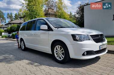 Ціни Dodge Grand Caravan Мінівен