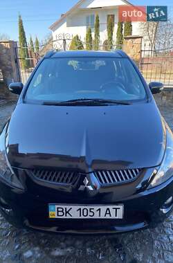 Характеристики Mitsubishi Grandis Минивэн