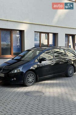 Цены Mitsubishi Grandis Минивэн