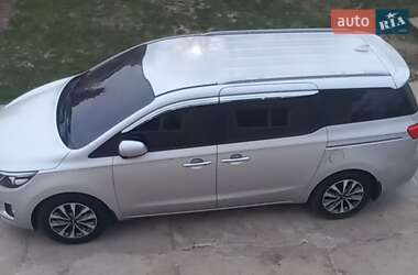 Ціни Kia Мінівен