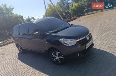 Характеристики Dacia Lodgy Минивэн