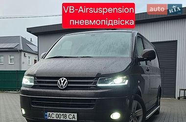Характеристики Volkswagen Multivan Мінівен