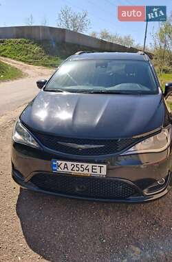 Цены Chrysler Pacifica Минивэн