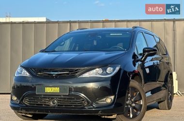 Цены Chrysler Pacifica Минивэн