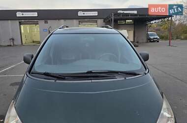 Характеристики Toyota Previa Минивэн