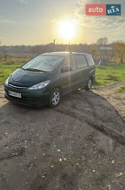 Характеристики Toyota Previa Мінівен