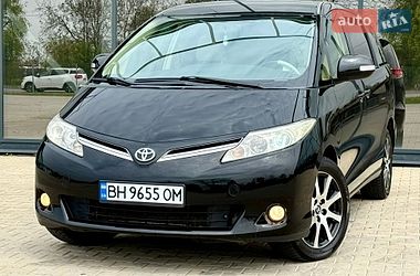 Характеристики Toyota Previa Минивэн