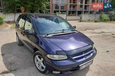 Характеристики Dodge Ram Van Минивэн