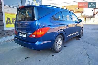 Ціни SsangYong Rodius Мінівен