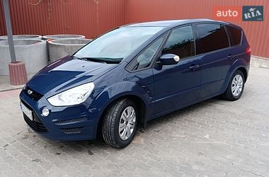 Характеристики Ford S-Max Мінівен