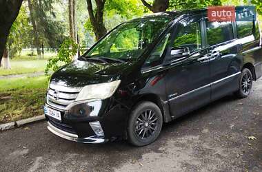 Характеристики Nissan Serena Мінівен