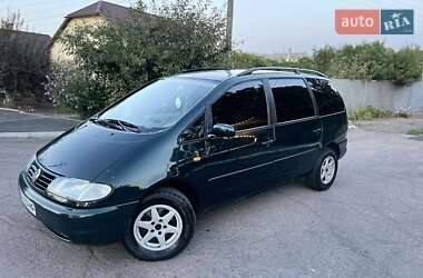 Характеристики Volkswagen Sharan Минивэн