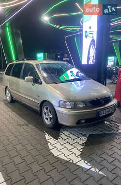 Характеристики Honda Shuttle Минивэн