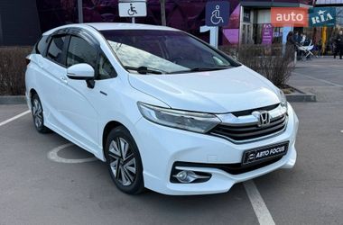 Характеристики Honda Shuttle Мінівен