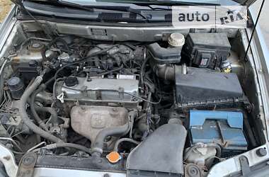 Характеристики Mitsubishi Space Star Мінівен