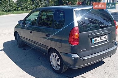 Характеристики Mitsubishi Space Star Мінівен