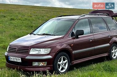 Характеристики Mitsubishi Space Wagon Мінівен