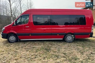 Характеристики Mercedes-Benz Sprinter Мінівен