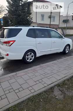 Цены SsangYong Минивэн