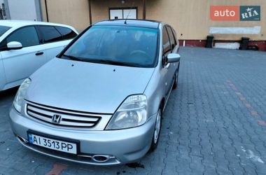 Характеристики Honda Stream Минивэн