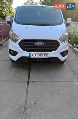 Характеристики Ford Transit Custom Мінівен